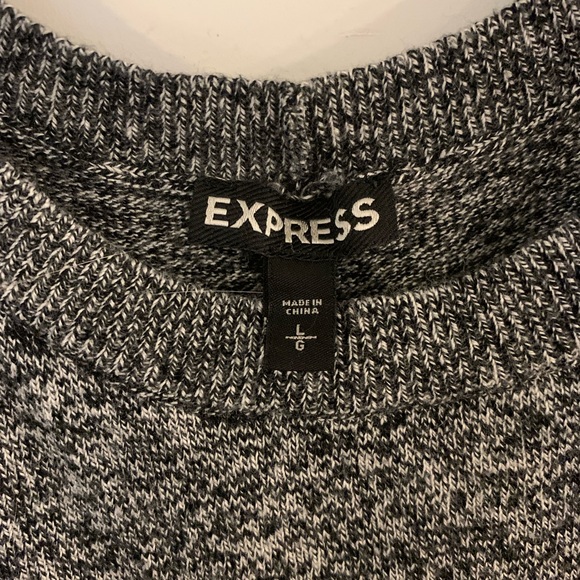 Express cold shoulder sweater - Picture 3 of 4